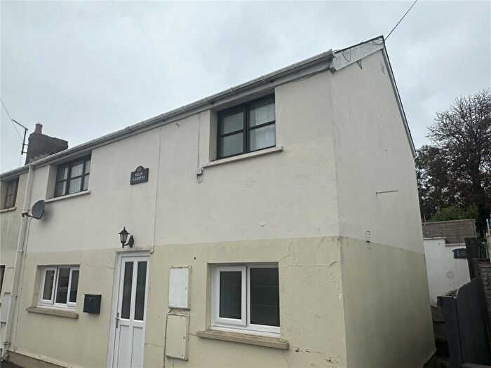 1 Bedroom End Of Terrace House For Sale In High Street, Bancyfelin, Carmarthen, Carmarthenshire, SA33
