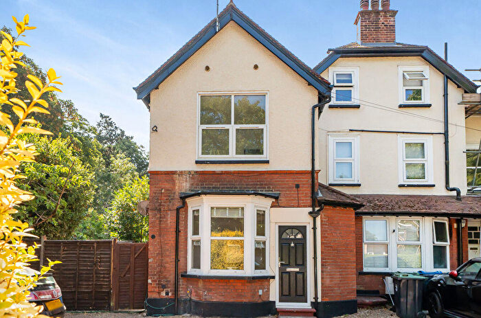 2 Bedroom End Of Terrace House For Sale In Dale Road, Purley, CR8