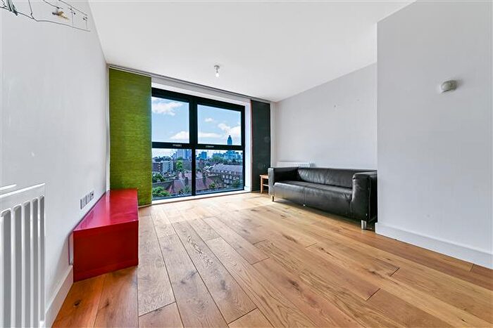 1 Bedroom Apartment To Rent In Hotspur Street, London, SE11