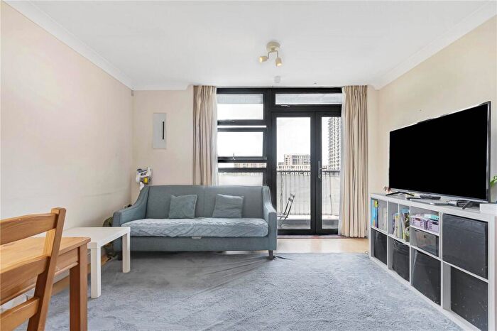 2 Bedroom Apartment To Rent In Maltings Close, London, E3