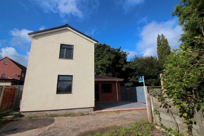 3 Bedroom Detached House To Rent In Dootson Street, Hindley, Wigan, WN2