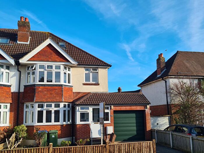 4 Bedroom Semi-Detached House To Rent In Luccombe Road, Southampton, SO15