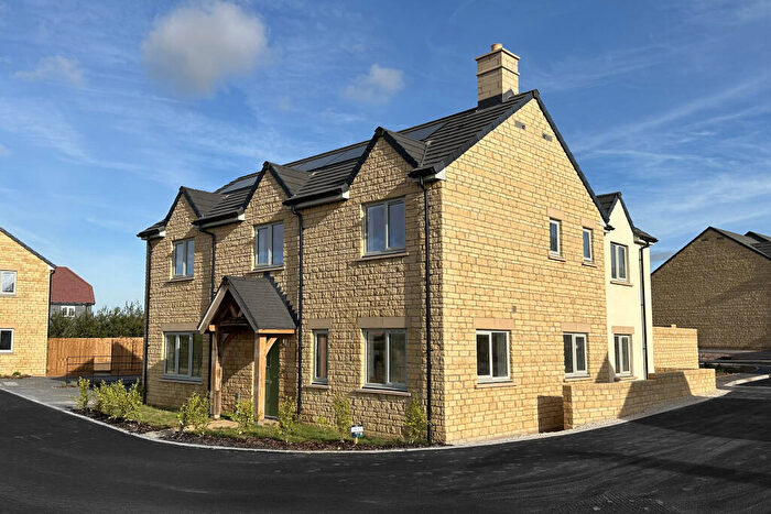 4 Bedroom Detached House For Sale In Daylestone Park, Alderton, GL20