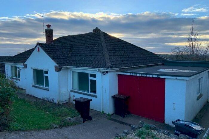 3 Bedroom Bungalow To Rent In Hillside Close, Wells, BA5