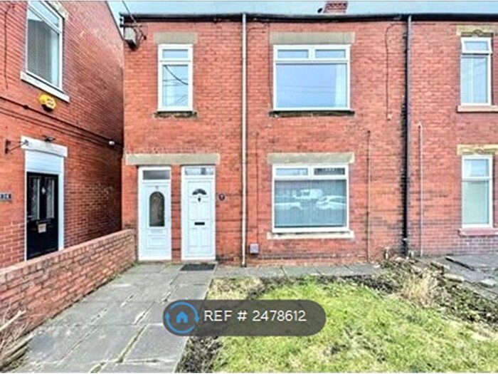 2 Bedroom Flat To Rent In Front Street, Camperdown, NE12