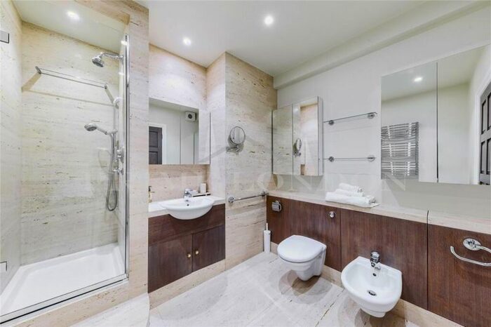 5 Bedroom Flat To Rent In Lincoln House, Basil Street, Knightsbridge, SW3