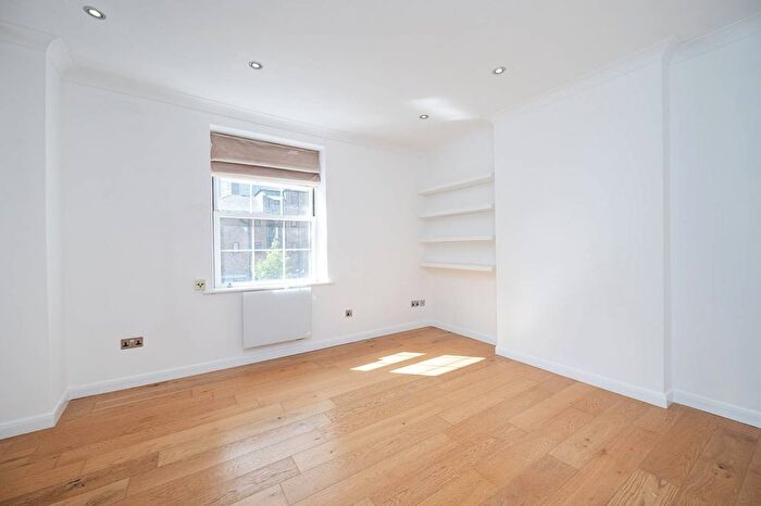1 Bedroom Flat For Sale In Spitalfields, Spitalfields, London, E1