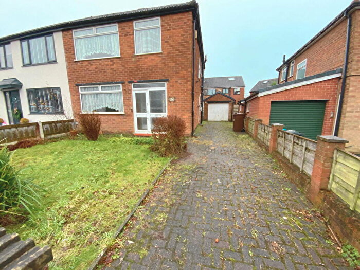 3 Bedroom Semi-Detached House For Sale In Brookside Crescent, Greenmount, Bury, BL8