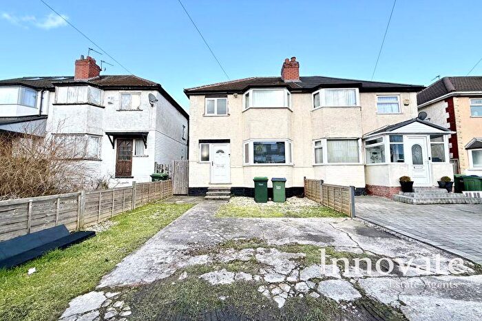 3 Bedroom Semi-Detached House To Rent In Dudley Road East, Oldbury, B69