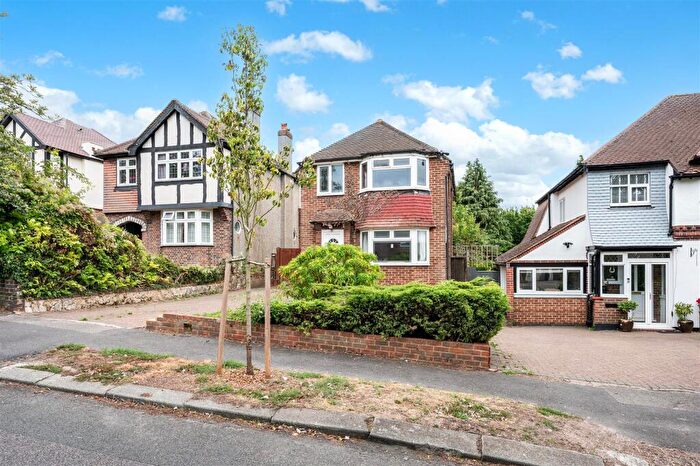 3 Bedroom Detached House For Sale In Roundwood Way, Banstead, SM7