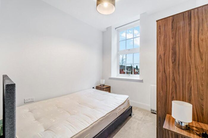 2 Bedroom Apartment To Rent In Horlicks Quarter, Slough, London, SL1