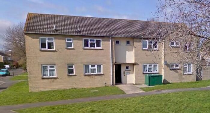 2 Bedroom Flat To Rent In The Quarry, Fairford, GL7