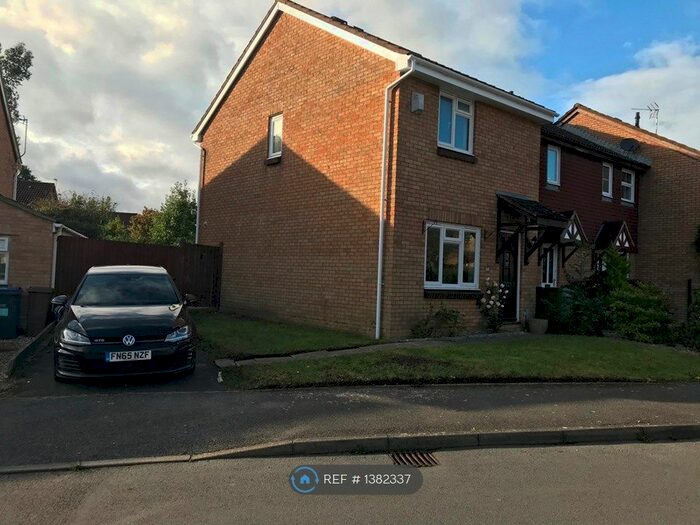 3 Bedroom End Of Terrace House To Rent In Christopher Drive, Chippenham, SN15
