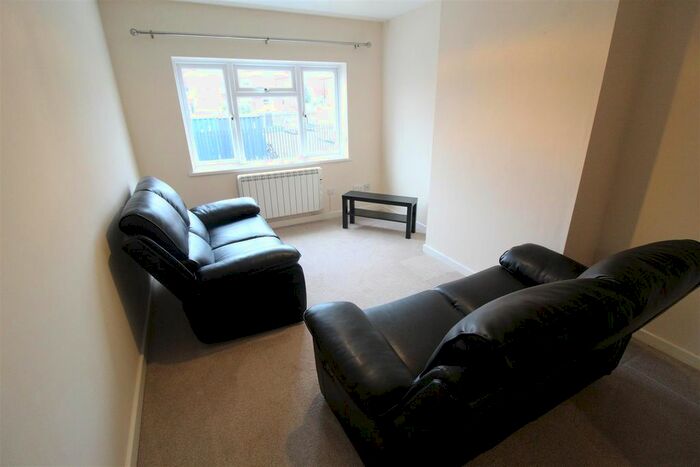 2 Bedroom Flat To Rent In Albany Road, Earlsdon, Coventry, CV5