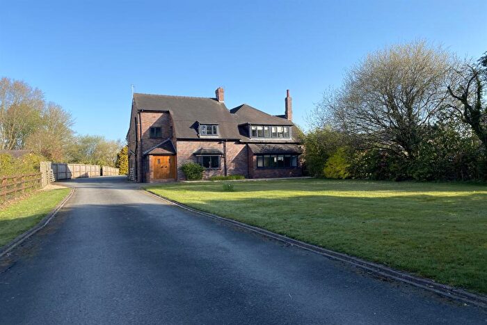 5 Bedroom Detached House To Rent In Hiverley Cottage, Holmes Chapel, CW4