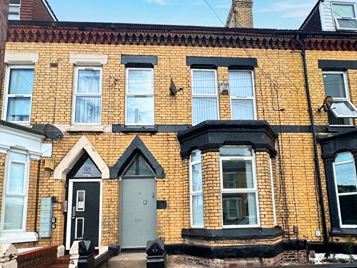 8 Bedroom Block Of Apartments For Sale In Belmont Road, Liverpool, L6