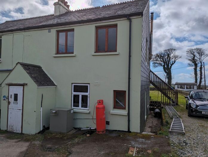 2 Bedroom Semi-Detached House To Rent In Horningtops, Liskeard, PL14
