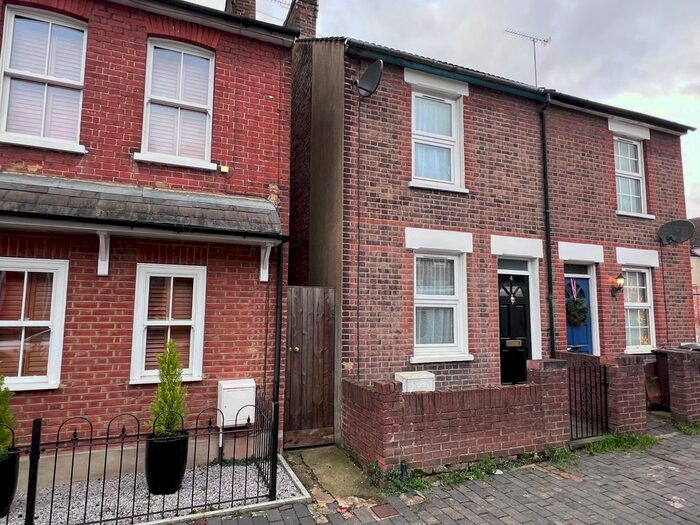 2 Bedroom Semi-Detached House To Rent In Albion Road, St. Albans, AL1