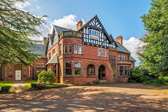 4 Bedroom Flat For Sale In Eversley House, Kingsley Road, Frodsham, WA6