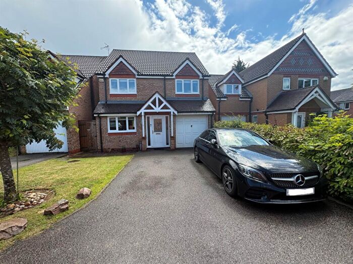 4 Bedroom Detached House For Sale In Seacole Close, Braunstone, Leicester, LE3