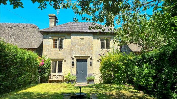 2 Bedroom Country House For Sale In Church Walk, Motcombe, Shaftesbury, Dorset, SP7