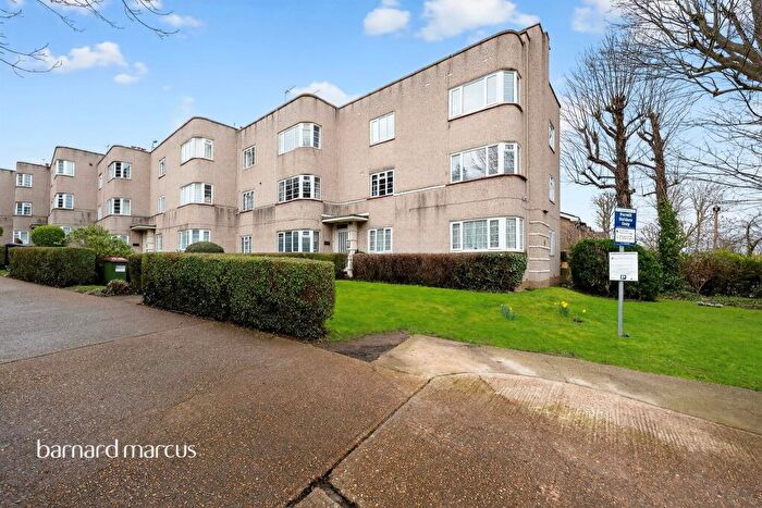 2 Bedroom Flat For Sale In Sutton Common Road, Sutton, SM1