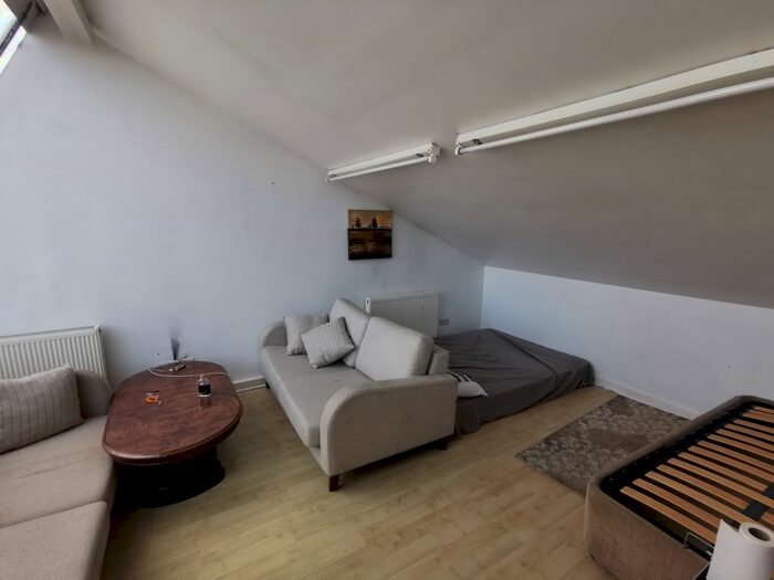 1 Bedroom Terraced House To Rent In Alma Road, Enfield, EN3