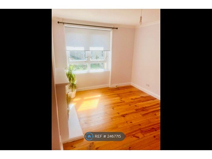 2 Bedroom Flat To Rent In Northinch Street, Glasgow, G14