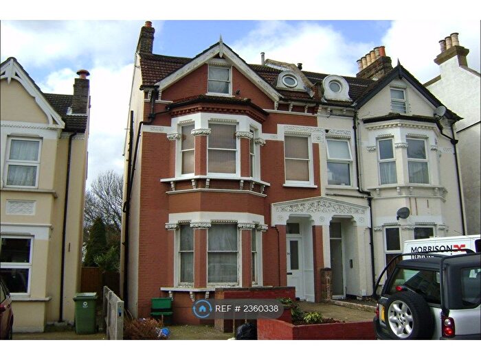 1 Bedroom Flat To Rent In Elmers End Road, London, SE20