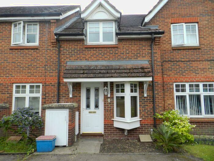 2 Bedroom House To Rent In Lang Farm, NN11