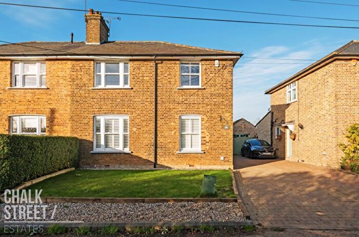3 Bedroom Semi-Detached House For Sale In Church Road, Dunton, Brentwood, CM13