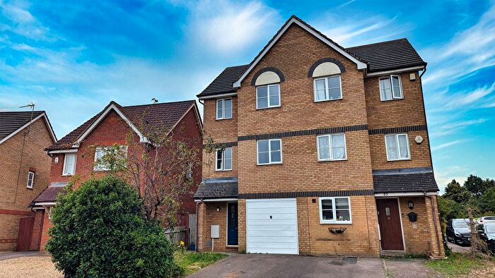 3 Bedroom Semi-Detached House To Rent In Blanchland Circle, Monkston, MK10