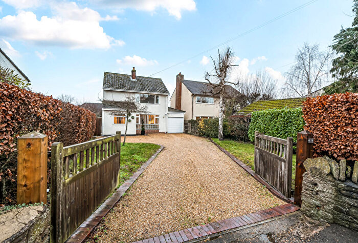 4 Bedroom Detached House For Sale In Beesmoor Road, Frampton Cotterell, South Gloucestershire, BS36
