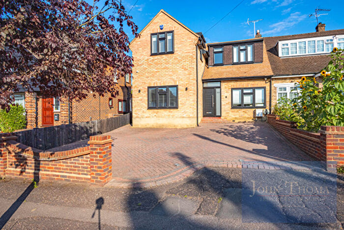 4 Bedroom Semi-Detached House For Sale In Dickens Rise, Chigwell, Essex, IG7