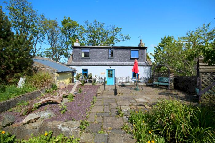 2 Bedroom Detached House For Sale In Shillinghill, Portsoy, AB45