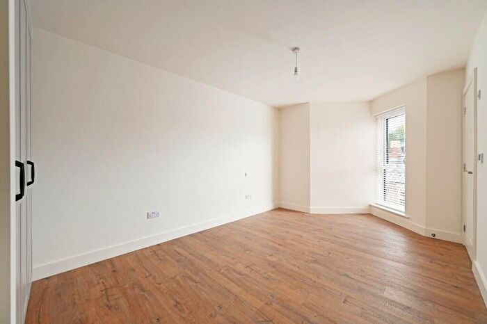 2 Bedroom Apartment To Rent In Little London Road, Sheffield, S8
