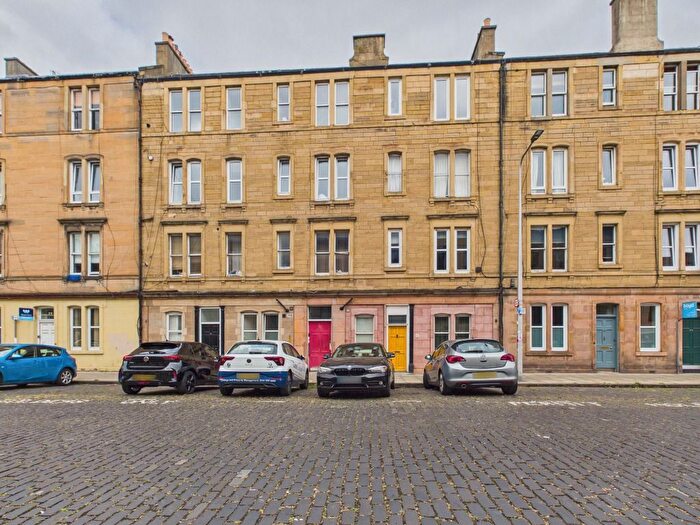 2 Bedroom Flat To Rent In Iona Street, Leith, Edinburgh, EH6