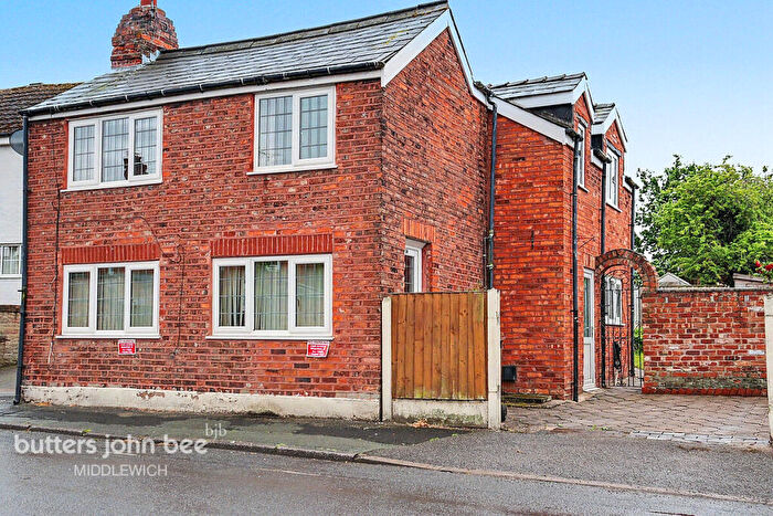 3 Bedroom Semi-Detached House For Sale In St Anns Road, Middlewich, CW10