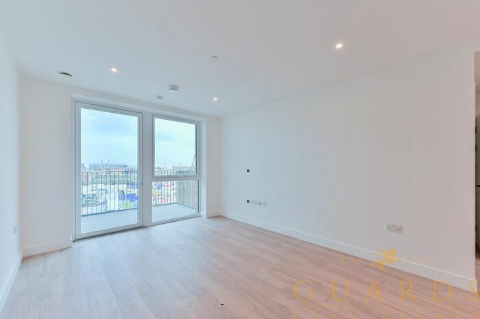 1 Bedroom Flat To Rent In Lavey House, Belgrave Road, Wembley, HA0