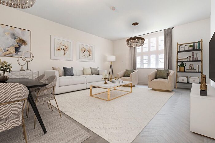 2 Bedroom Flat For Sale In Glenburnie Road, London, SW17