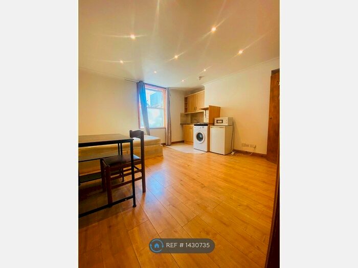 Studio To Rent In North St, Brighton, BN1