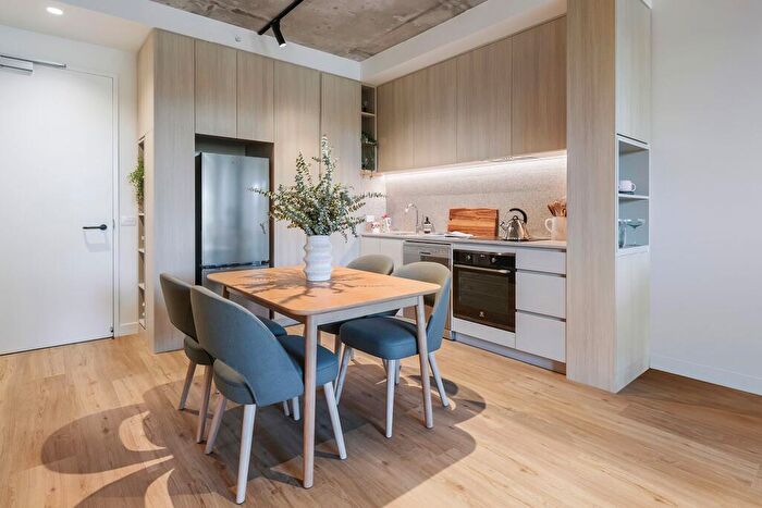 1 Bedroom Apartment To Rent In Navigation Road, Poplar, E3