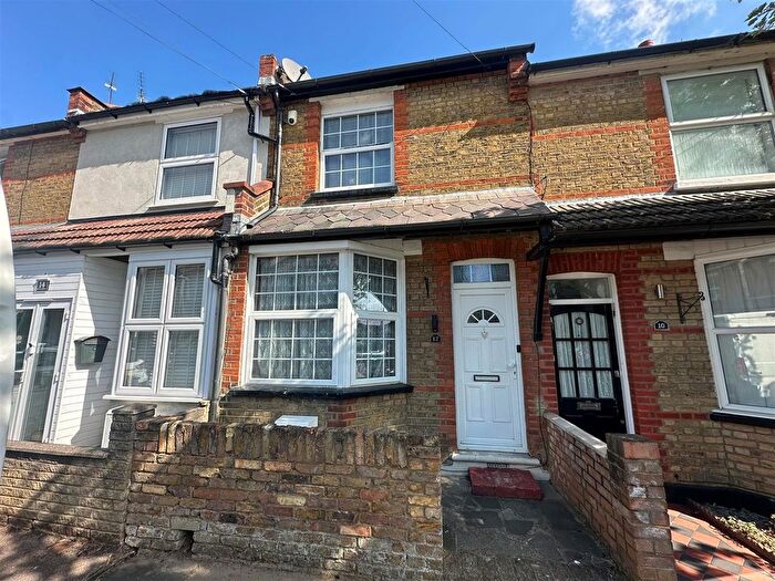 2 Bedroom Terraced House For Sale In Ridge Street, Watford, WD24