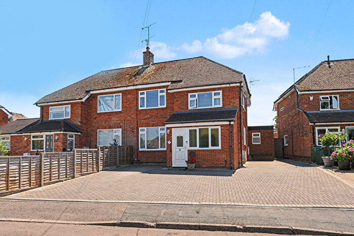 3 Bedroom Semi-Detached House For Sale In Meadow Close, Tring, HP23