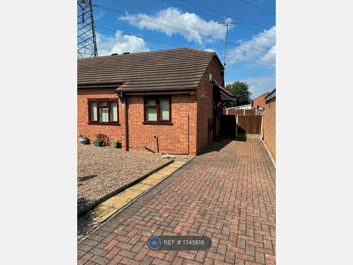 2 Bedroom Bungalow To Rent In Bluebell Close, Derby, DE24