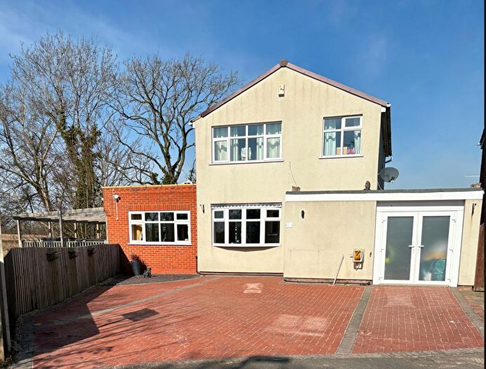 3 Bedroom Detached House For Sale In Hereford Close, Leicester, LE9