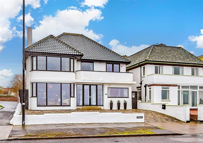 5 Bedroom Detached House For Sale In Palm Bay Avenue, Margate, Kent, CT9
