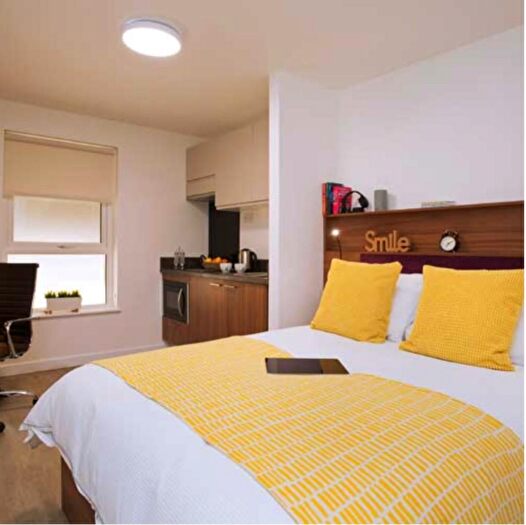 Studio To Rent In Phoenix Place, Prince Edwin Street, Liverpool, Merseyside, L5