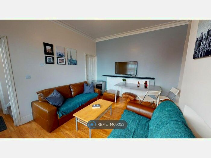 5 Bedroom End Of Terrace House To Rent In Wilberforce Road, Leicester, LE3