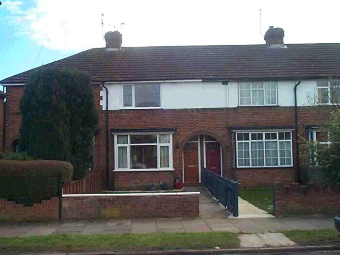 2 Bedroom House To Rent In Heathcote Avenue, Hatfield, AL10